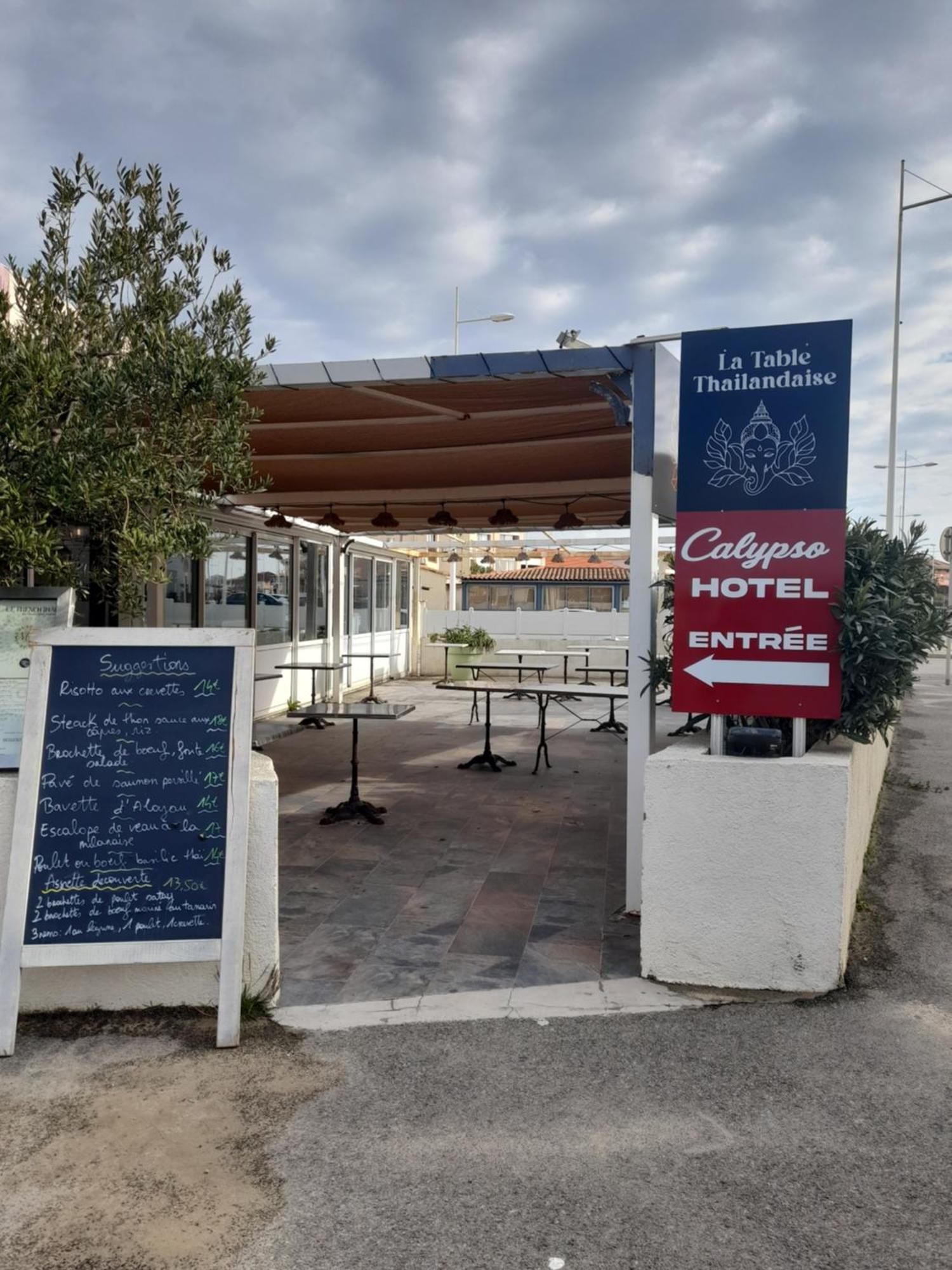 Hotel Restaurant Calypso Fos-sur-Mer Exteriör bild