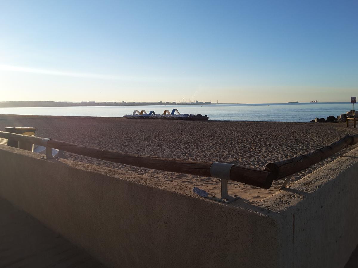 Hotel Restaurant Calypso Fos-sur-Mer Exteriör bild